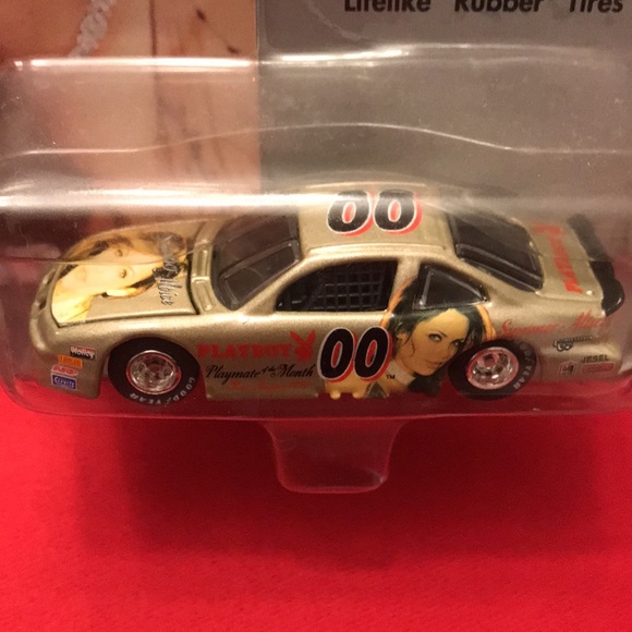 PLAYBOY COLLECTIBLE CAR - Picture 3 of 4